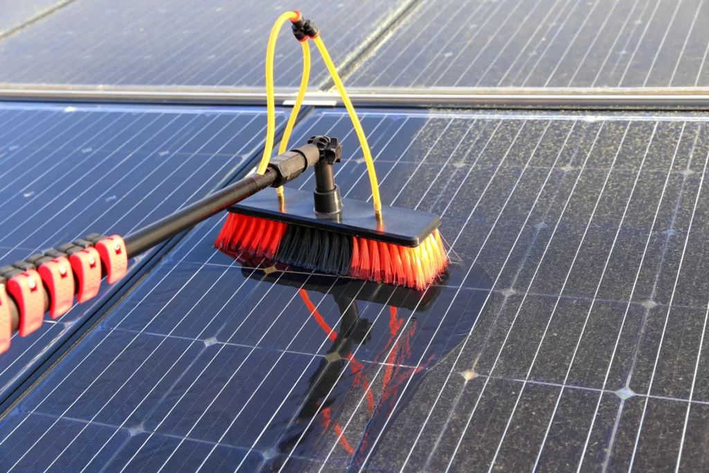 Photovoltaikreinigung Dresden mit System